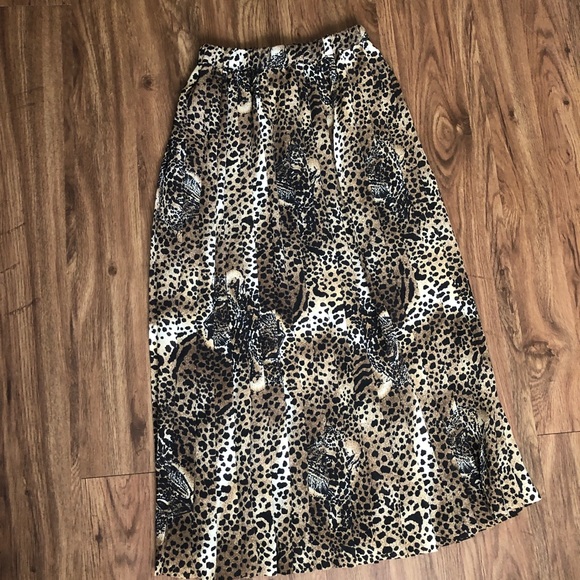Zara Dresses & Skirts - Zara Leopard Pleated Midi Skirt